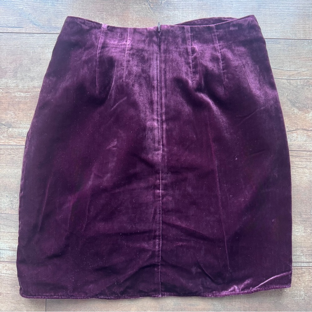 Loft Twist Front Velvet Burgundy Shift Skirt Size 2 - Picture 4 of 7